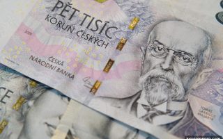 爱游戏解析：PK10银行卡充值被拒的常见缘由与应对技巧